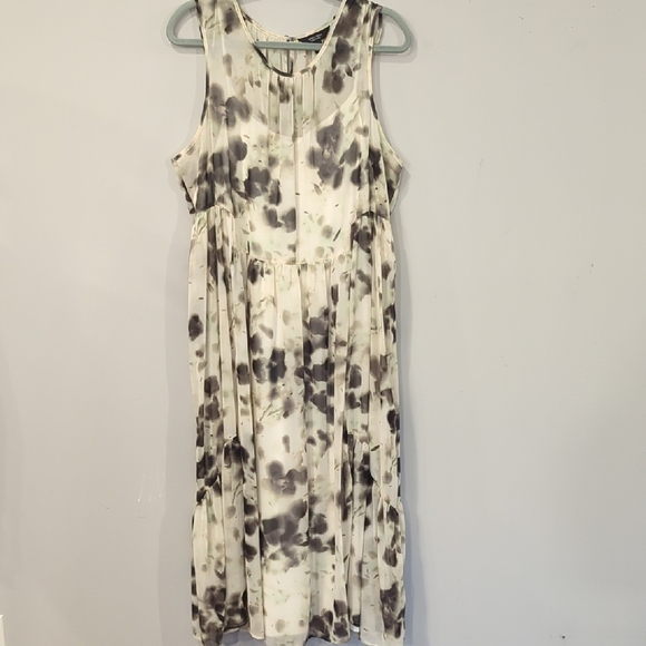 Simply Vera Vera Wang Dresses & Skirts - Simply Vera Vera Wang Sundress size XL Watercolor Floral